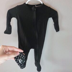 Posh Peanut NewBorn Black Ribbed Footed One-Piece